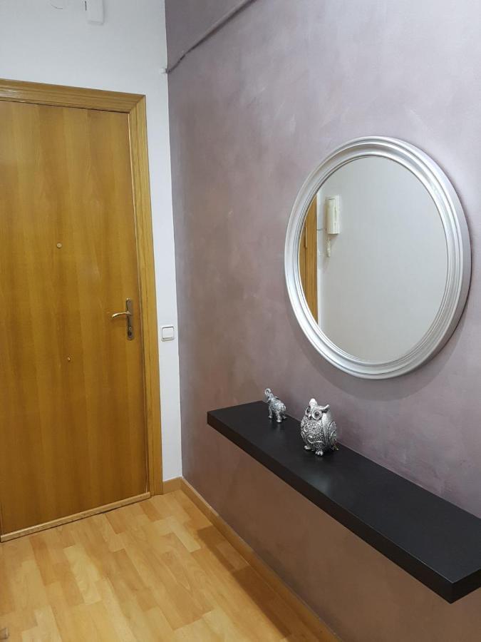 Homestay En Piso Compartido Cerca Del Camp Nou